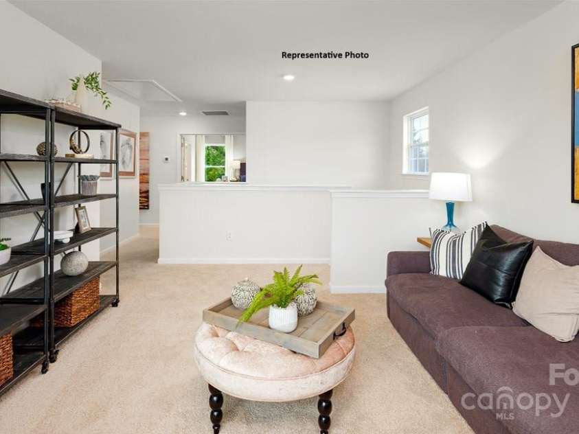 1386 6th Street, Hickory, NC 28601.  MLS# CAR4217235, YatesRealty ID 8502. 