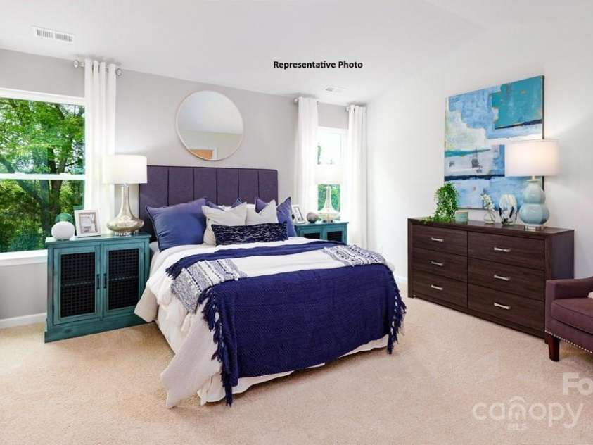 1386 6th Street, Hickory, NC 28601.  MLS# CAR4217235, YatesRealty ID 8502. 