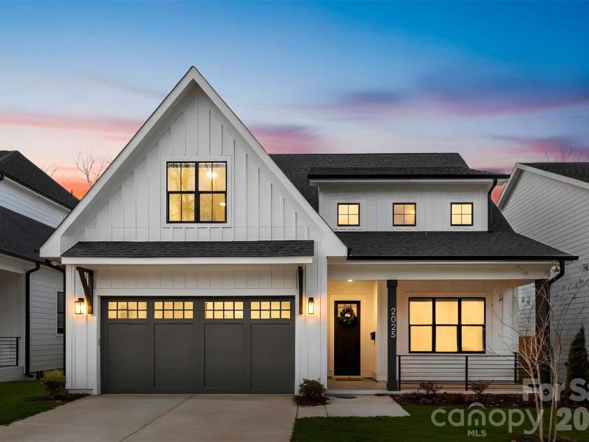 2025 South Street, Charlotte, NC 28208.  MLS# CAR4345630, YatesRealty ID 8502. 