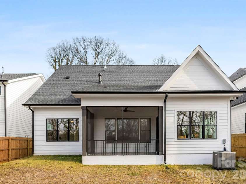 2025 South Street, Charlotte, NC 28208.  MLS# CAR4345630, YatesRealty ID 8502. 
