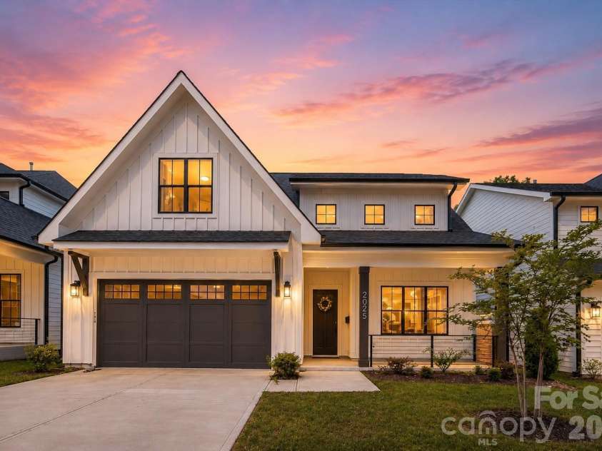 2025 South Street, Charlotte, NC 28208.  MLS# CAR4414737, YatesRealty ID 8502. 