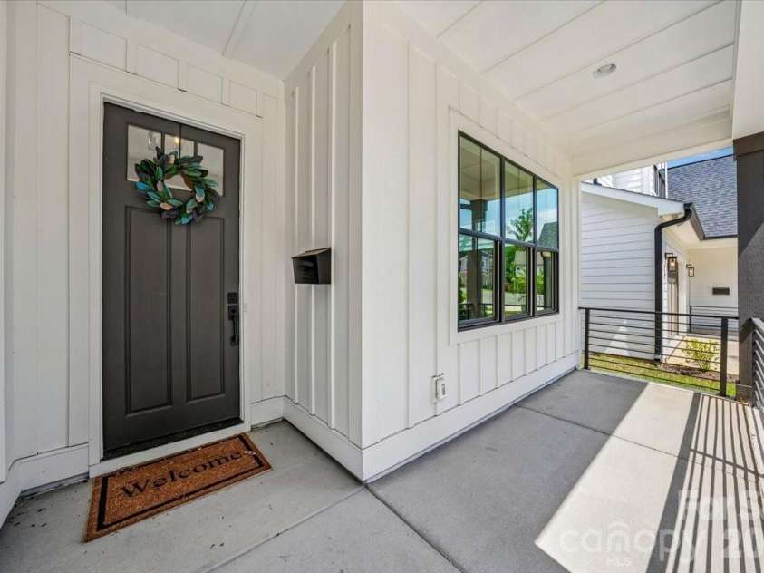 2025 South Street, Charlotte, NC 28208.  MLS# CAR4414737, YatesRealty ID 8502. 