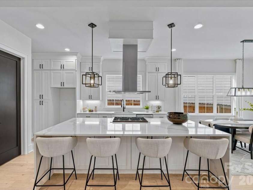 2025 South Street, Charlotte, NC 28208.  MLS# CAR4414737, YatesRealty ID 8502. 
