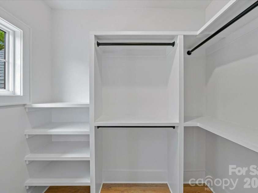 2025 South Street, Charlotte, NC 28208.  MLS# CAR4414737, YatesRealty ID 8502. 