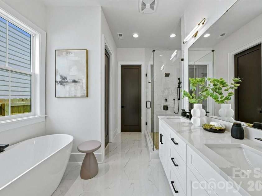 2025 South Street, Charlotte, NC 28208.  MLS# CAR4414737, YatesRealty ID 8502. Primary