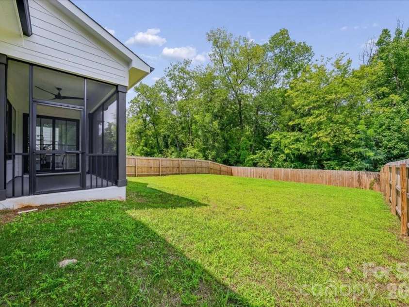 2025 South Street, Charlotte, NC 28208.  MLS# CAR4414737, YatesRealty ID 8502. Private backyard