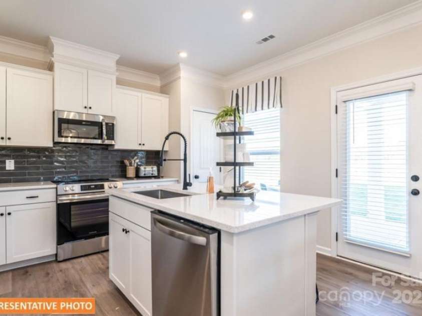 5573 Arnold Way, Concord, NC 28025.  MLS# CAR4241871, YatesRealty ID 8503. 
