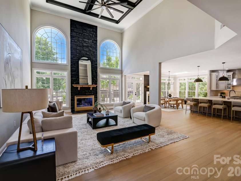 8707 Fairview Road, Charlotte, NC 28226.  MLS# CAR4350865, YatesRealty ID 8504. 