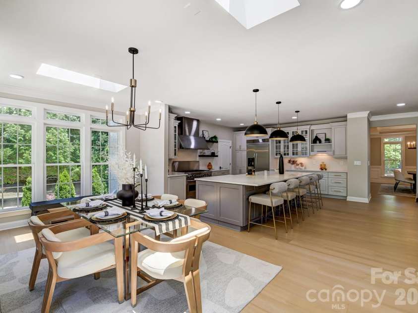 8707 Fairview Road, Charlotte, NC 28226.  MLS# CAR4350865, YatesRealty ID 8504. 