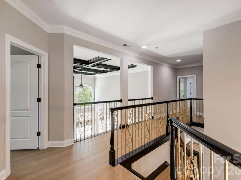8707 Fairview Road, Charlotte, NC 28226.  MLS# CAR4350865, YatesRealty ID 8504. 