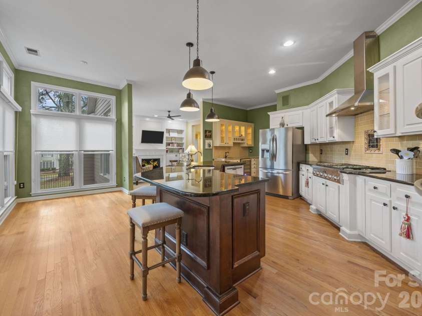 15728 Delancey Lane, Huntersville, NC 28078.  MLS# CAR4354109, YatesRealty ID 8507. Kitchen