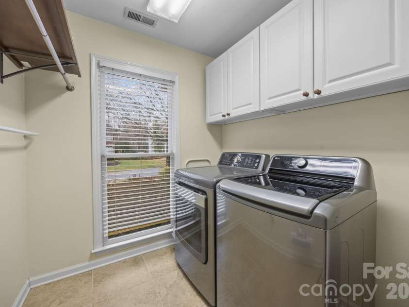 15728 Delancey Lane, Huntersville, NC 28078.  MLS# CAR4354109, YatesRealty ID 8507. Laundry Room