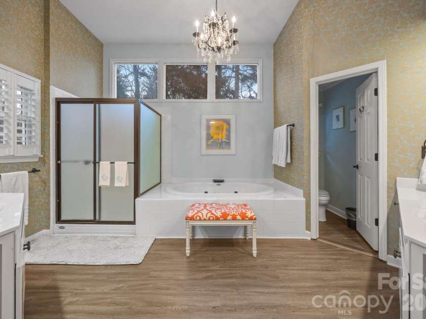 15728 Delancey Lane, Huntersville, NC 28078.  MLS# CAR4354109, YatesRealty ID 8507. Master Bath