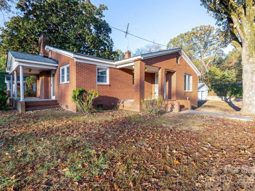 24947 NC 24/27 Highway, Albemarle, NC 28001.  MLS# CAR4196321, YatesRealty ID 8507. 