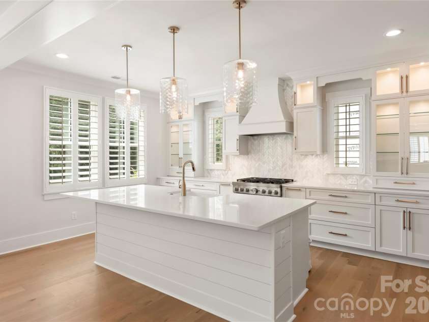 2008 Stratford Avenue, Charlotte, NC 28205.  MLS# CAR4185772, YatesRealty ID 851. 