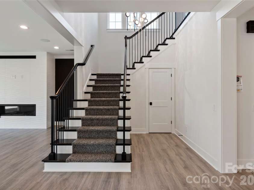 2008 Stratford Avenue, Charlotte, NC 28205.  MLS# CAR4185772, YatesRealty ID 851. 