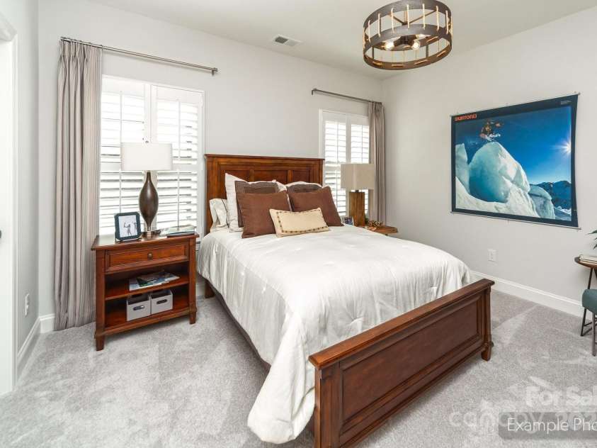 2008 Stratford Avenue, Charlotte, NC 28205.  MLS# CAR4185772, YatesRealty ID 851. Bed 3