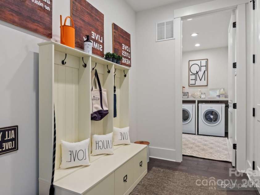 2008 Stratford Avenue, Charlotte, NC 28205.  MLS# CAR4185772, YatesRealty ID 851. Launch area with built-ins