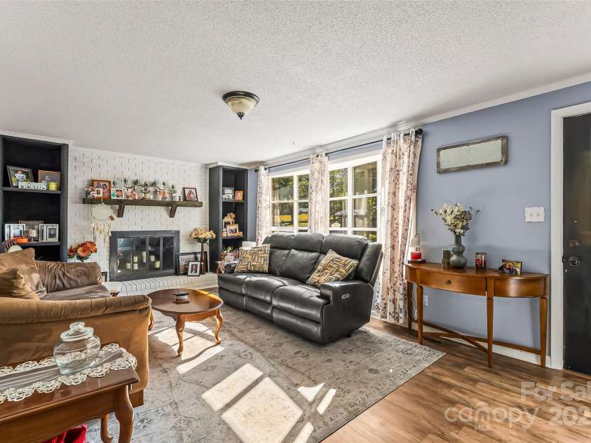 304 Parlier Avenue, Conover, NC 28613.  MLS# CAR4321897, YatesRealty ID 851. 