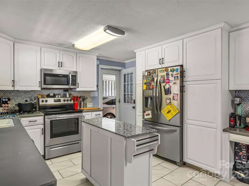 304 Parlier Avenue, Conover, NC 28613.  MLS# CAR4321897, YatesRealty ID 851. 