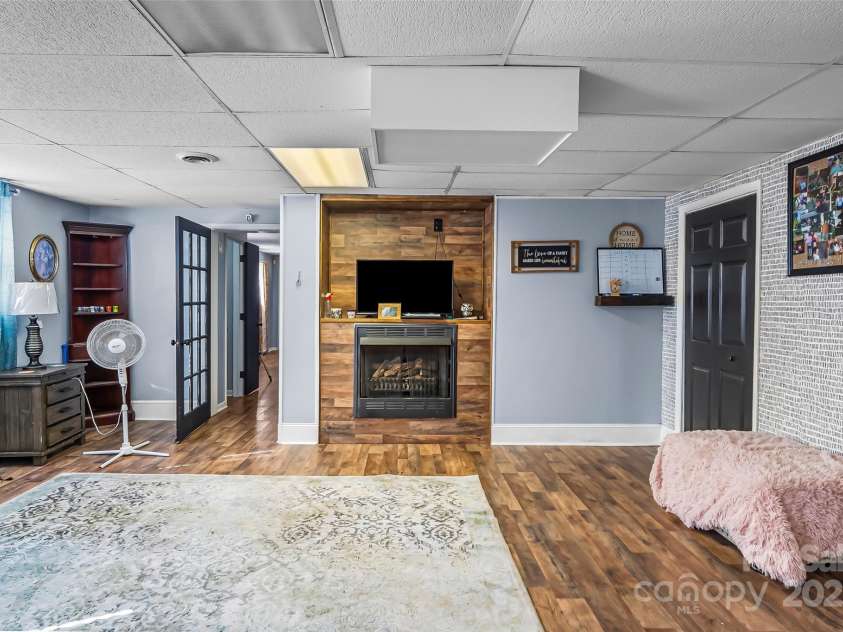 304 Parlier Avenue, Conover, NC 28613.  MLS# CAR4321897, YatesRealty ID 851. 