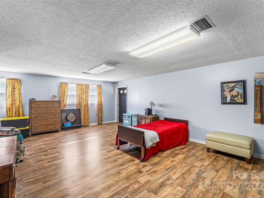 304 Parlier Avenue, Conover, NC 28613.  MLS# CAR4321897, YatesRealty ID 851. 