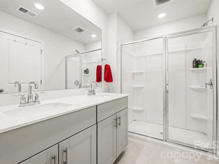 469 Tayberry Lane, Fort Mill, SC 29715.  MLS# CAR4357249, YatesRealty ID 8510. 