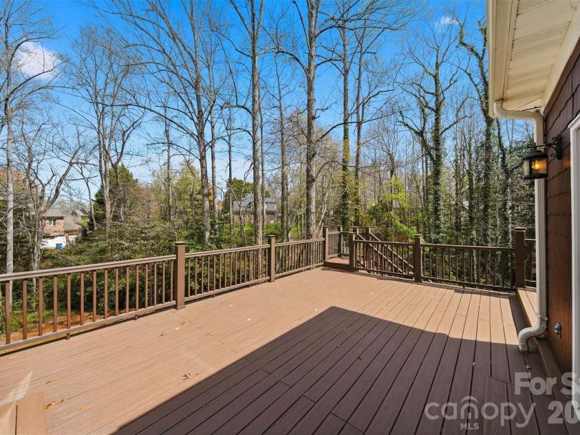 3916 2nd Street Drive, Hickory, NC 28601.  MLS# CAR4361163, YatesRealty ID 8511. 