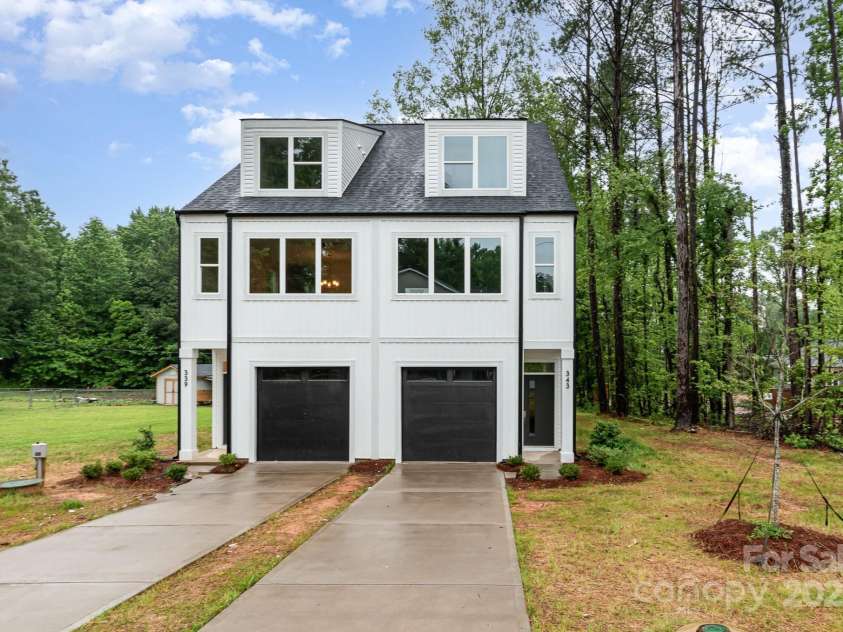 343 Gray Drive, Charlotte, NC 28213.  MLS# CAR4214779, YatesRealty ID 8513. 343 Gray Drive