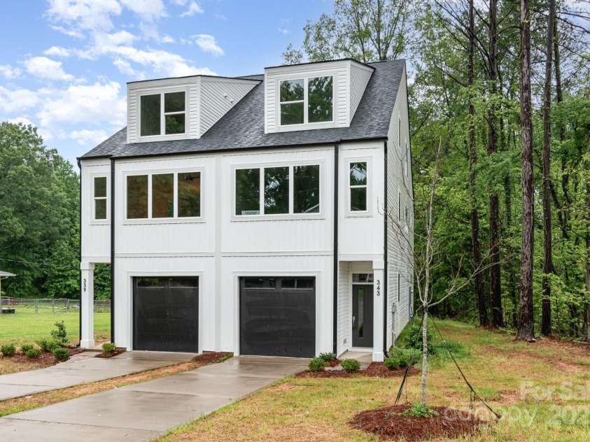 343 Gray Drive, Charlotte, NC 28213.  MLS# CAR4214779, YatesRealty ID 8513. 