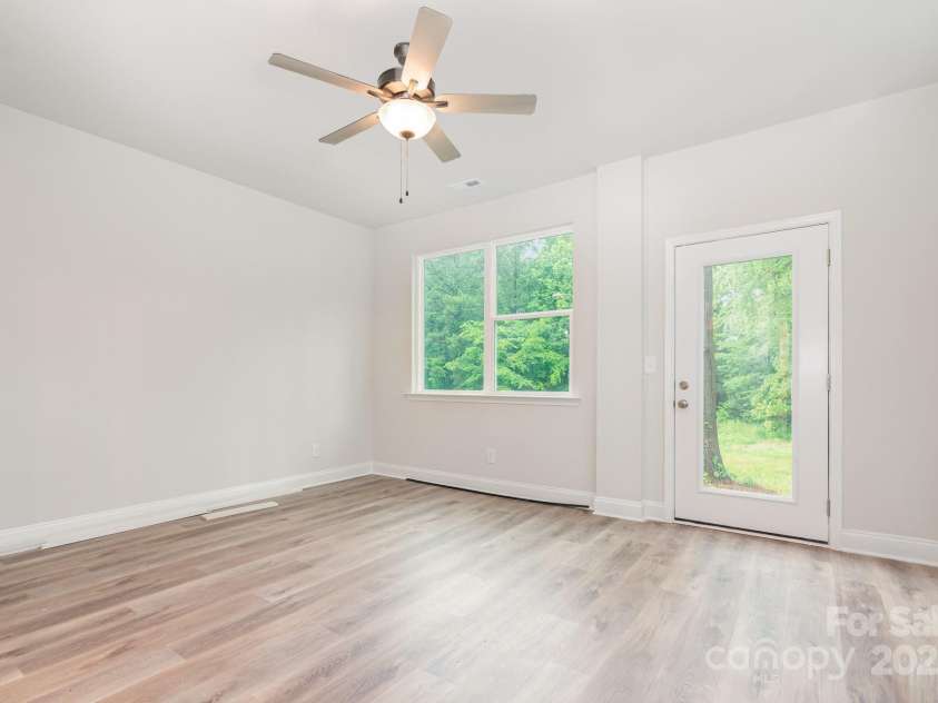 343 Gray Drive, Charlotte, NC 28213.  MLS# CAR4214779, YatesRealty ID 8513. 