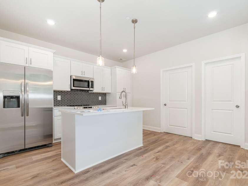 343 Gray Drive, Charlotte, NC 28213.  MLS# CAR4214779, YatesRealty ID 8513. 