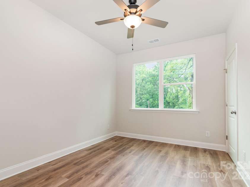 343 Gray Drive, Charlotte, NC 28213.  MLS# CAR4214779, YatesRealty ID 8513. 