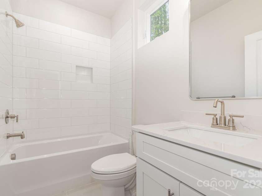 343 Gray Drive, Charlotte, NC 28213.  MLS# CAR4214779, YatesRealty ID 8513. 