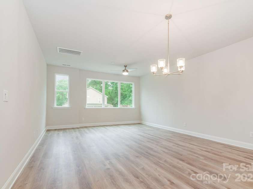 343 Gray Drive, Charlotte, NC 28213.  MLS# CAR4214779, YatesRealty ID 8513. 