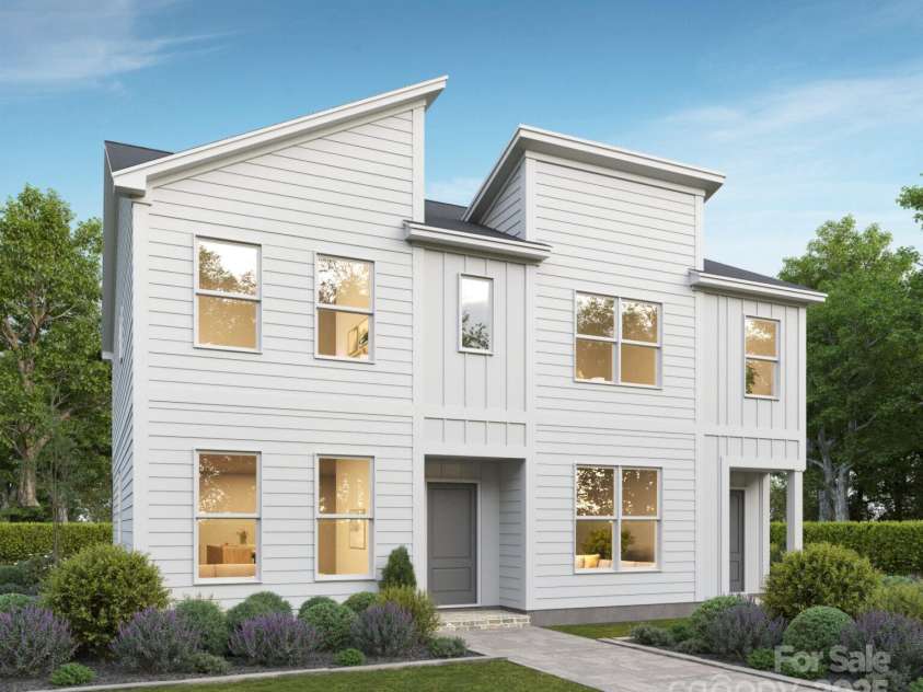 811 Justice Avenue, Charlotte, NC 28206.  MLS# CAR4198734, YatesRealty ID 8515. 