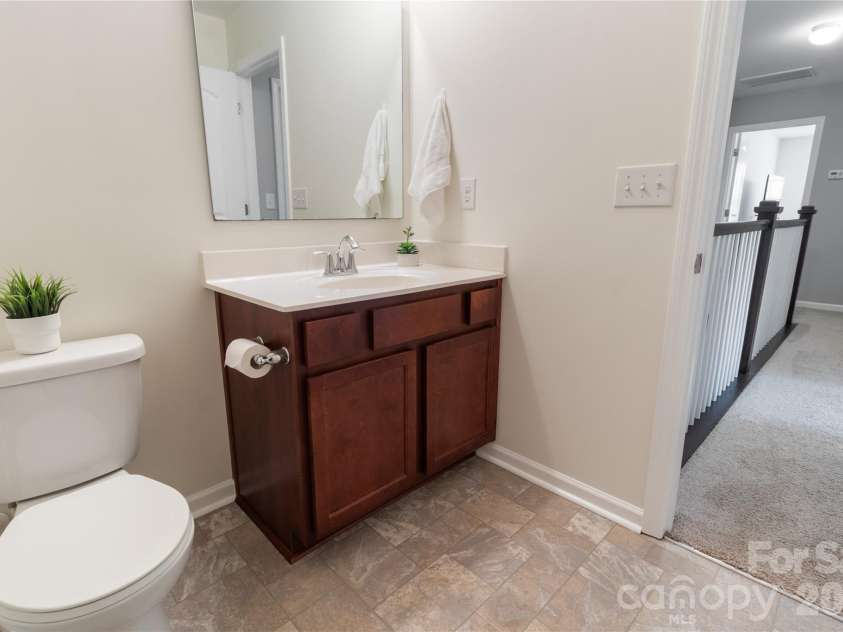 905 Alta Way, Kannapolis, NC 28081.  MLS# CAR4360653, YatesRealty ID 8515. Secondary bathroom