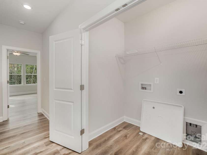 2817 New Pineola Road, Charlotte, NC 28208.  MLS# CAR4198857, YatesRealty ID 8516. Representational Photos Only of the Palm