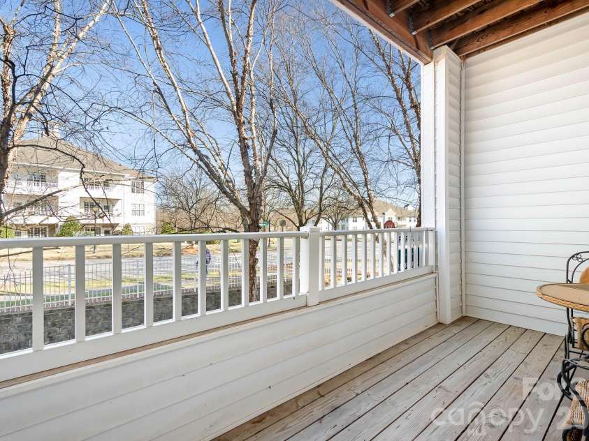 18605 Ruffner Drive, Cornelius, NC 28031.  MLS# CAR4330477, YatesRealty ID 8517. 