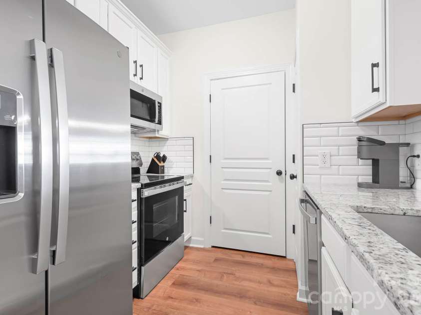 18605 Ruffner Drive, Cornelius, NC 28031.  MLS# CAR4330477, YatesRealty ID 8517. 