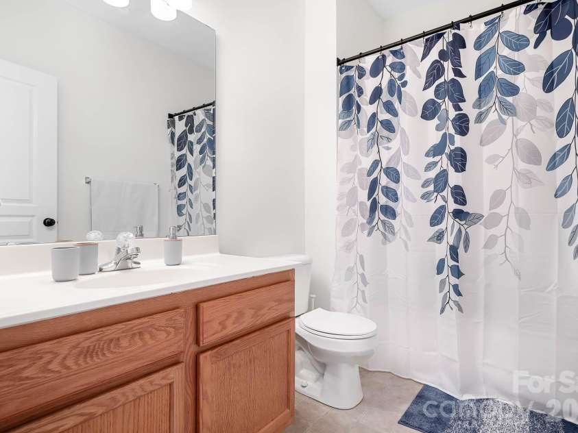 18605 Ruffner Drive, Cornelius, NC 28031.  MLS# CAR4330477, YatesRealty ID 8517. 