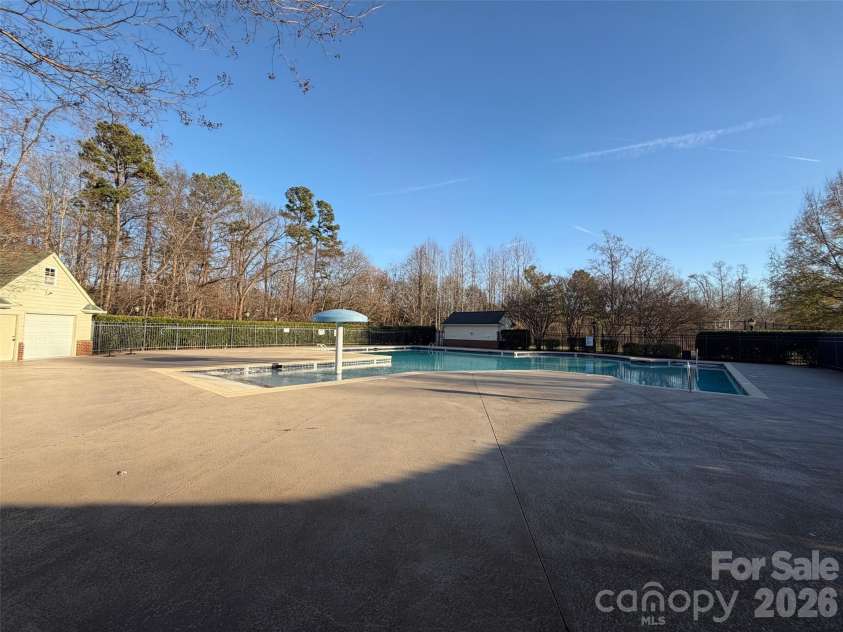 18605 Ruffner Drive, Cornelius, NC 28031.  MLS# CAR4330477, YatesRealty ID 8517. Community Pool 