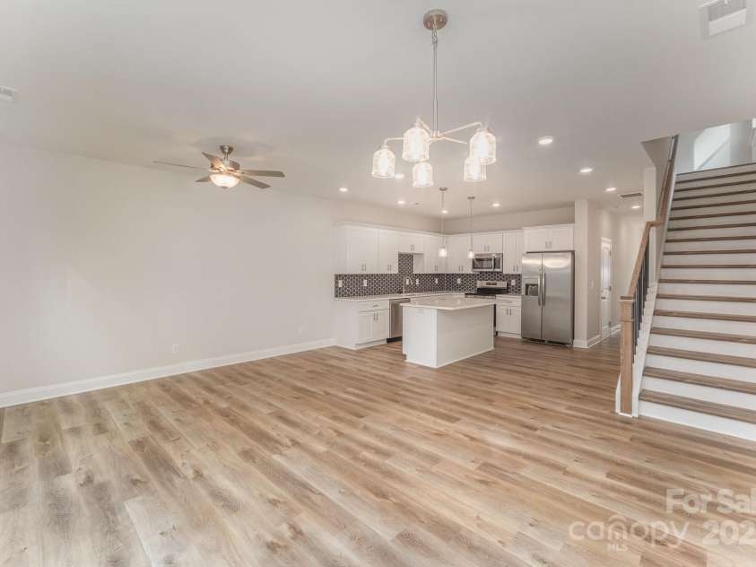 2821 New Pineola Road, Charlotte, NC 28208.  MLS# CAR4232018, YatesRealty ID 8517. Representational Photos Only of the Palm