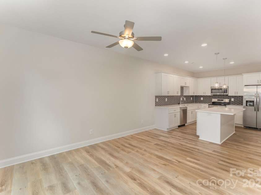 2821 New Pineola Road, Charlotte, NC 28208.  MLS# CAR4232018, YatesRealty ID 8517. Representational Photos Only of the Palm