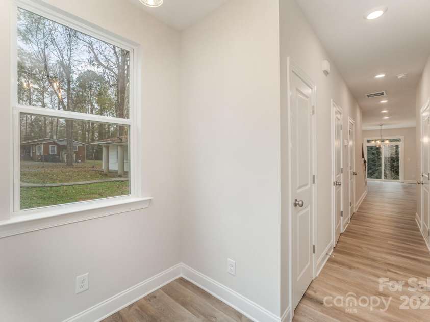 2821 New Pineola Road, Charlotte, NC 28208.  MLS# CAR4232018, YatesRealty ID 8517. Representational Photos Only of the Palm