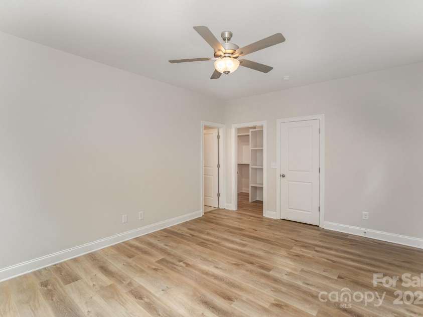 2821 New Pineola Road, Charlotte, NC 28208.  MLS# CAR4232018, YatesRealty ID 8517. Representational Photos Only of the Palm