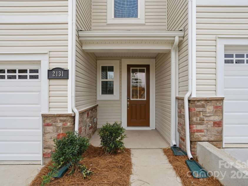 2131 Vinyasa Lane, Charlotte, NC 28215.  MLS# CAR4331529, YatesRealty ID 8519. 
