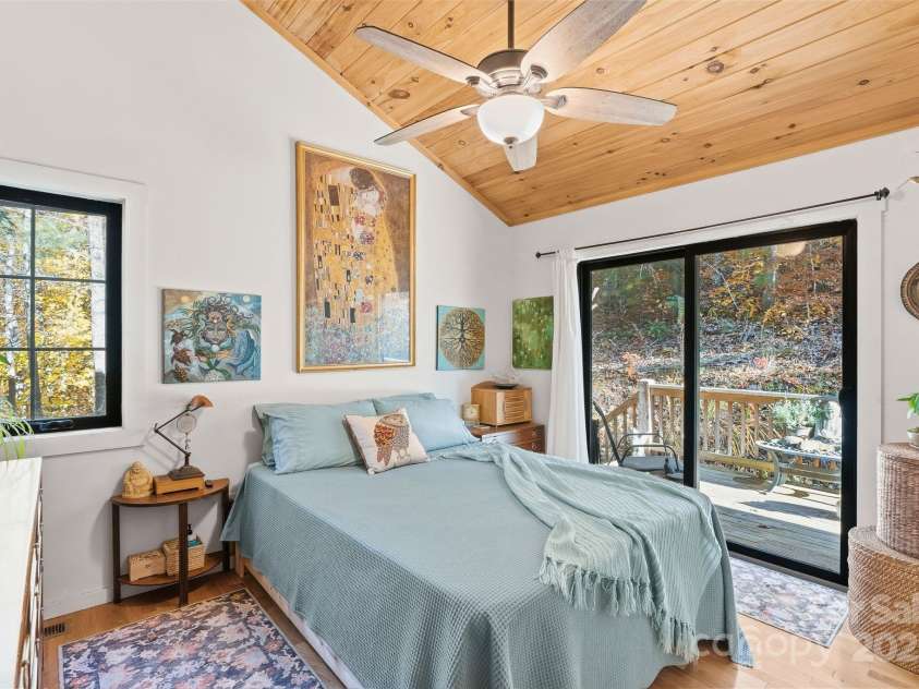 123 Holly Hill Farm Road, Mars Hill, NC 28754.  MLS# CAR4321116, YatesRealty ID 852. Bedroom on Main with Private Back Deck Access!