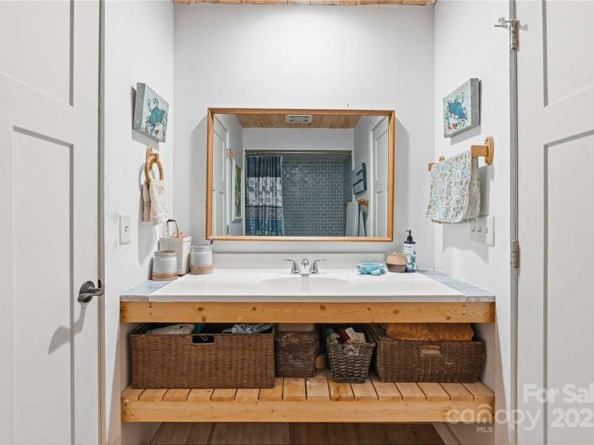 123 Holly Hill Farm Road, Mars Hill, NC 28754.  MLS# CAR4321116, YatesRealty ID 852. Clean and Crisp and Ready for the Day!