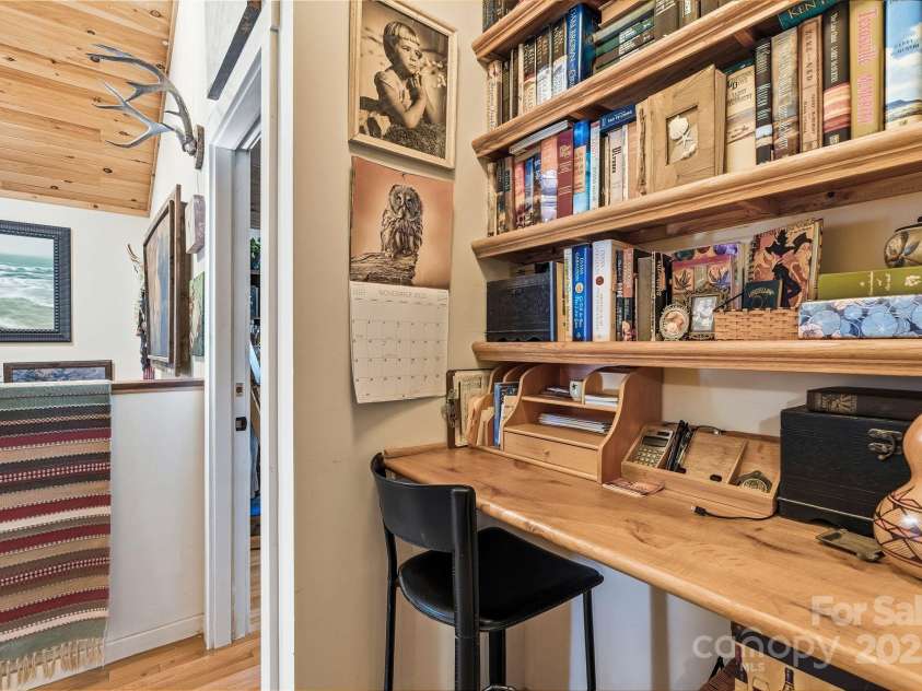 123 Holly Hill Farm Road, Mars Hill, NC 28754.  MLS# CAR4321116, YatesRealty ID 852. Office Area on Main. Work in Peace!